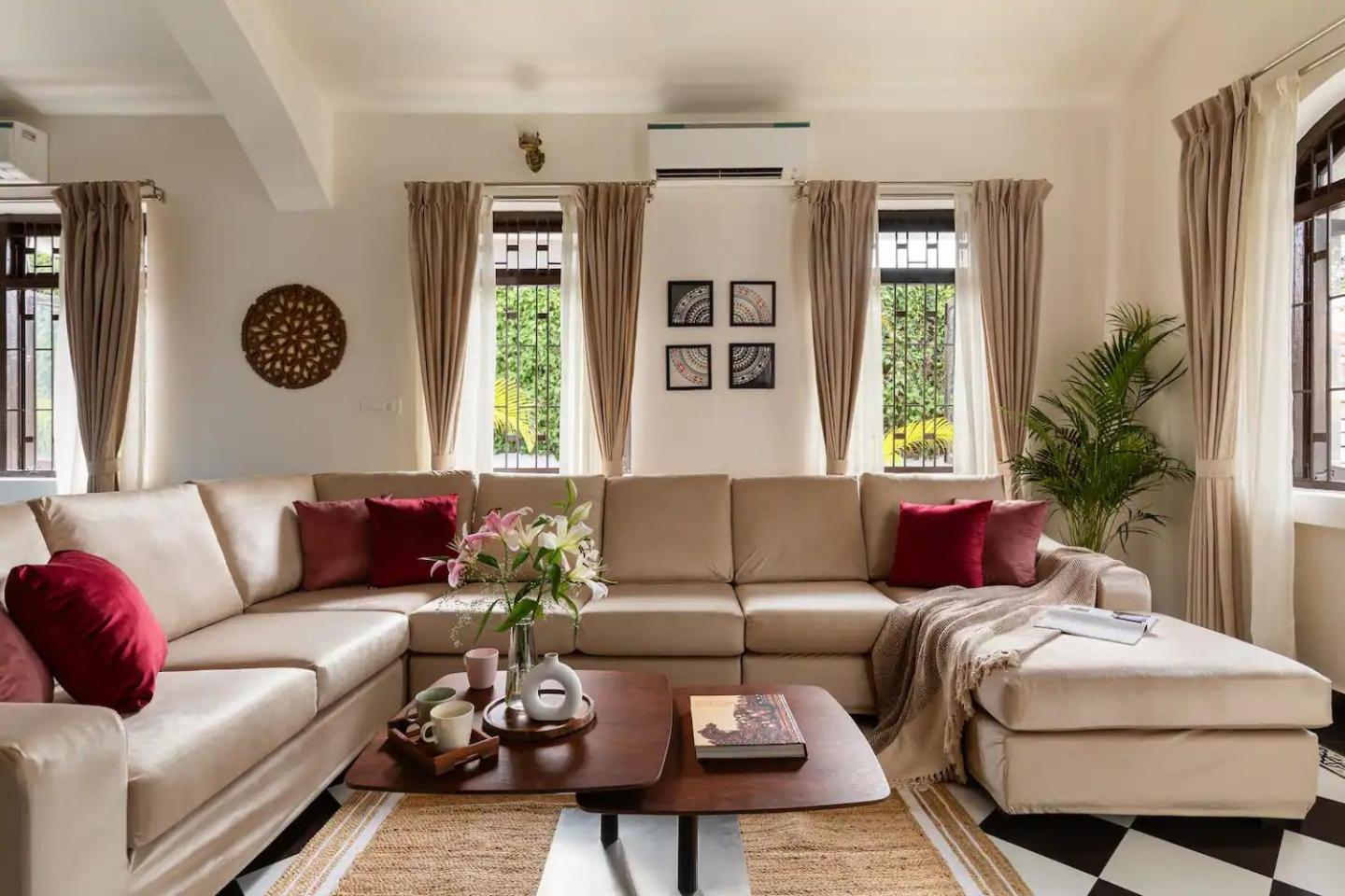 Stone Hearth Villa Анджуна Екстериор снимка